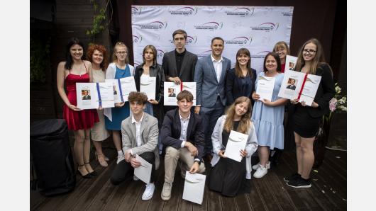 Tarptautinės programos DofE apdovanojimai įteikti beveik 350 jaunų žmonių