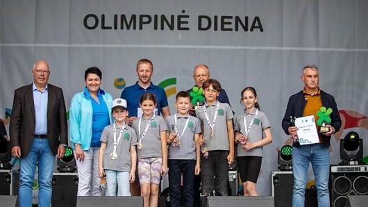 Apdovanoti Lietuvos mokyklų žaidynių nugalėtojai